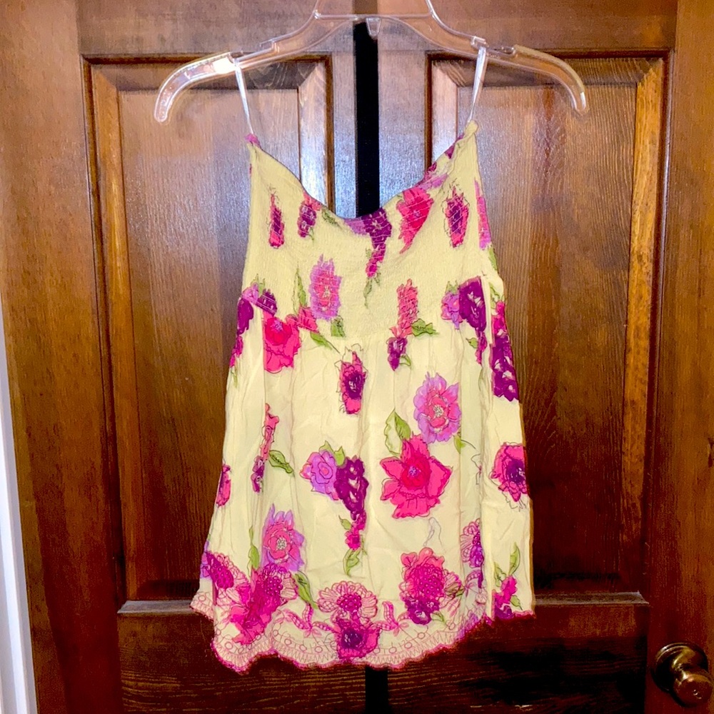 🔥Deal / Size Medium Bright Yellow Tropical Sleeveless Flowy Top From Forever 21